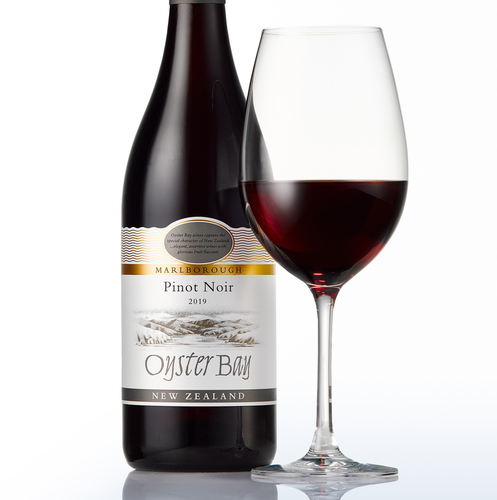 2019 oyster bay marlborough pinot noir bottle glass hero